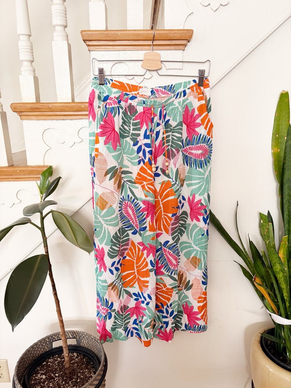 Nicole Miller Multicolor Tropical Floral Tassel Pants Size M